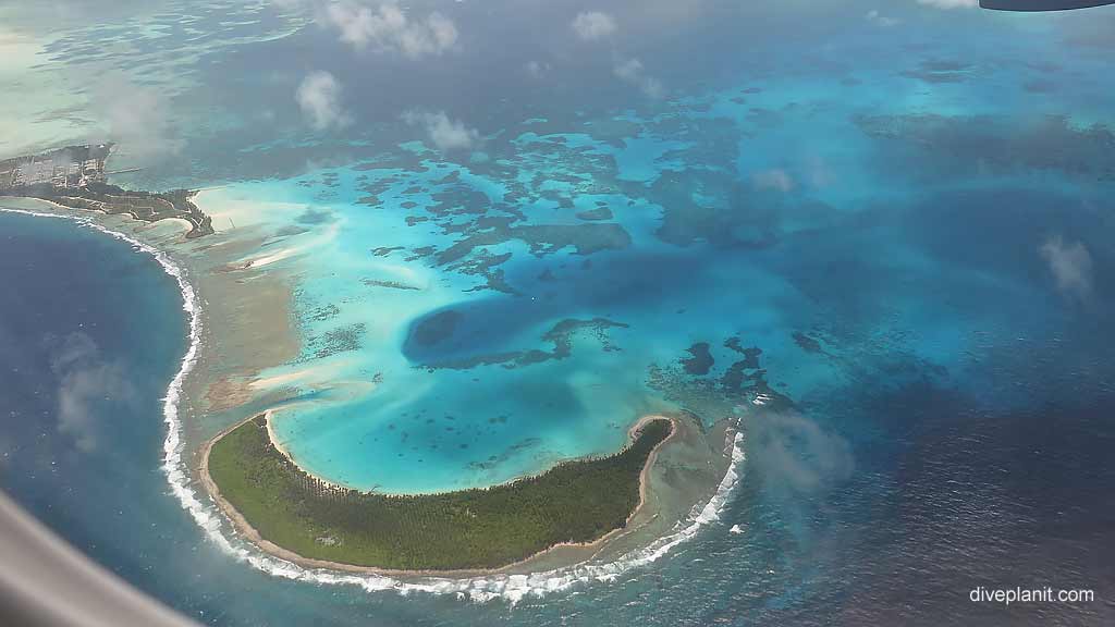 1182-Cocos-lagoon-from-the-air-at-Our-arrival-diving-Cocos-Keeling-Islands-DPI-1182.jpg