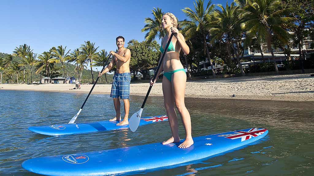 Options for snorkelling and scuba diving Whitsundays on the Great barrier Reef: day boats and liveaboards. Plus other activities in the Whitsundays