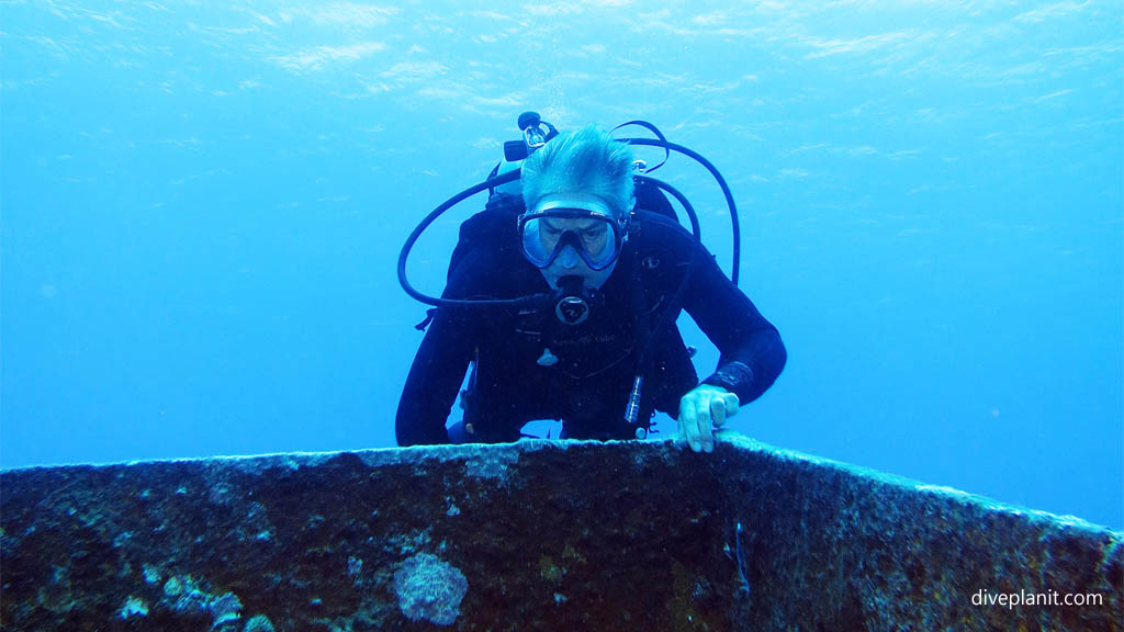 Looking into the barge diving Aitutaki with Bubbles Below Dive Centre in the Cook Islands by Diveplanit