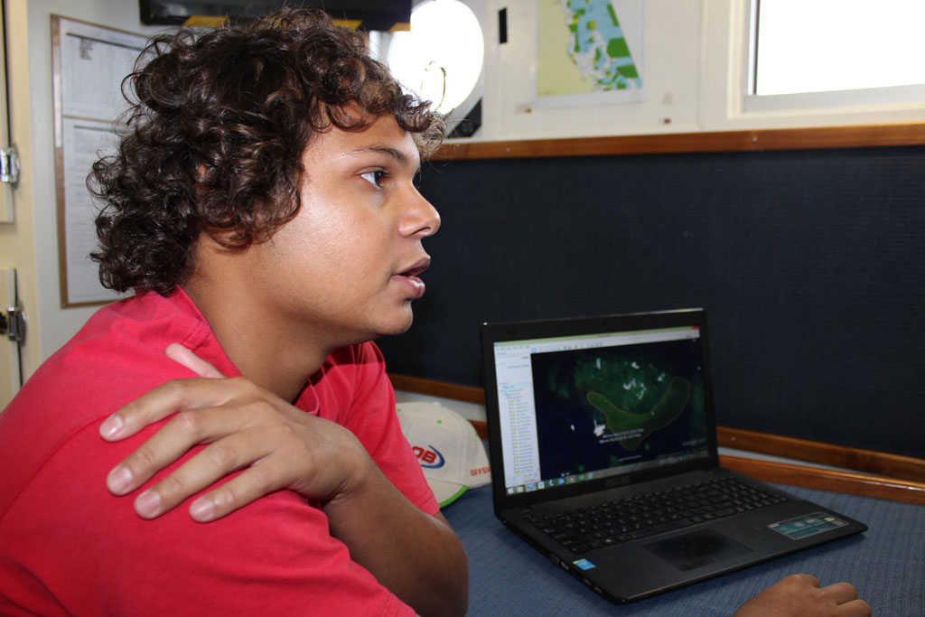 Mat Trueman dive supervisor with AMPTO working on Crown of Thorns eradication program