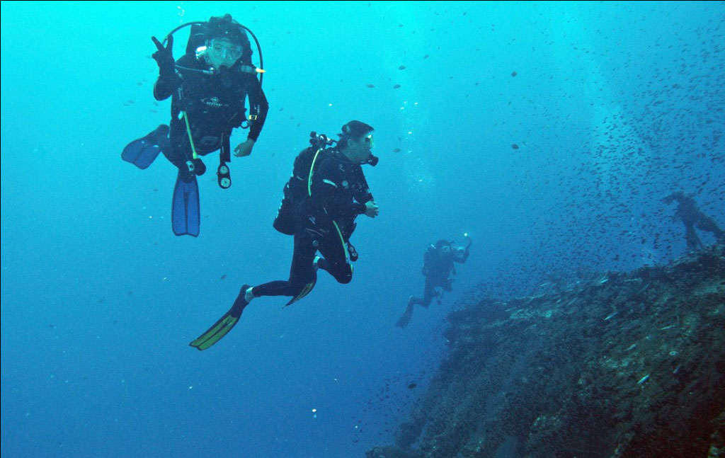 Wreck Diving Santubong, Kuching