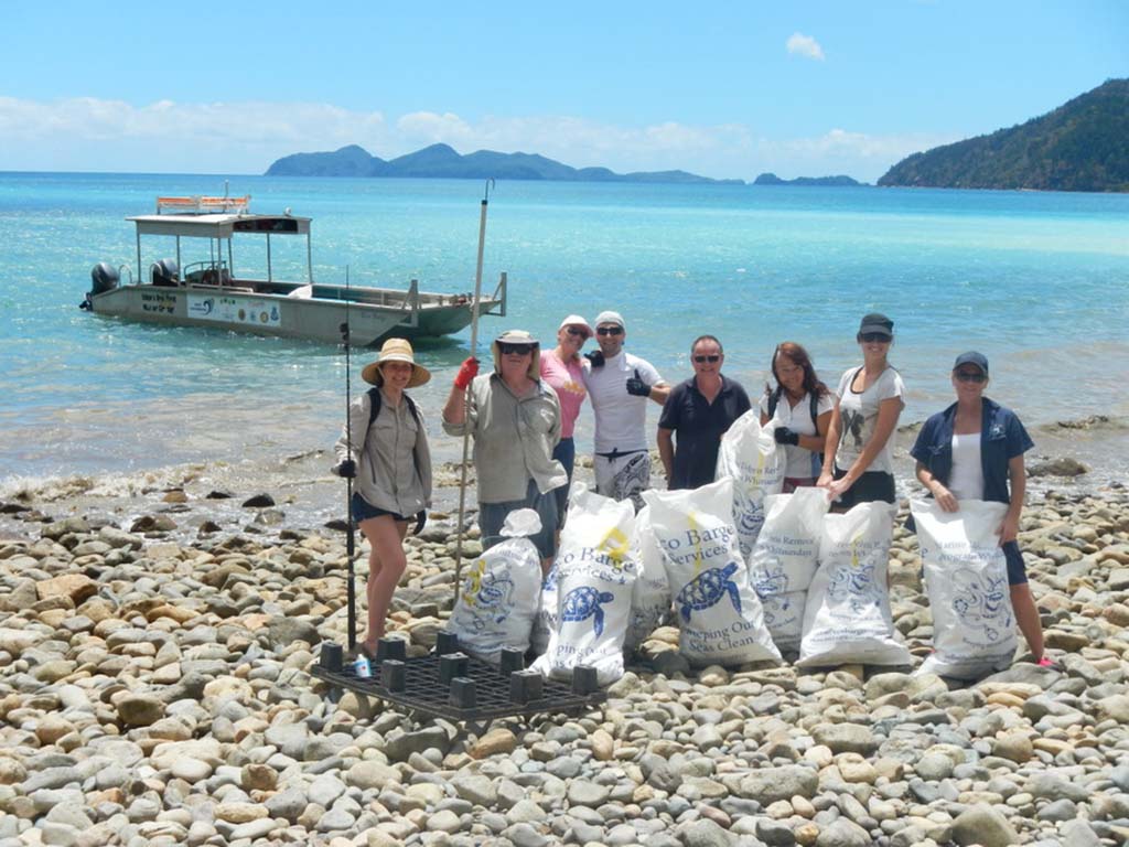 Eco Barge volunteers