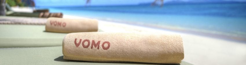 Vomo beachfront cameo banner