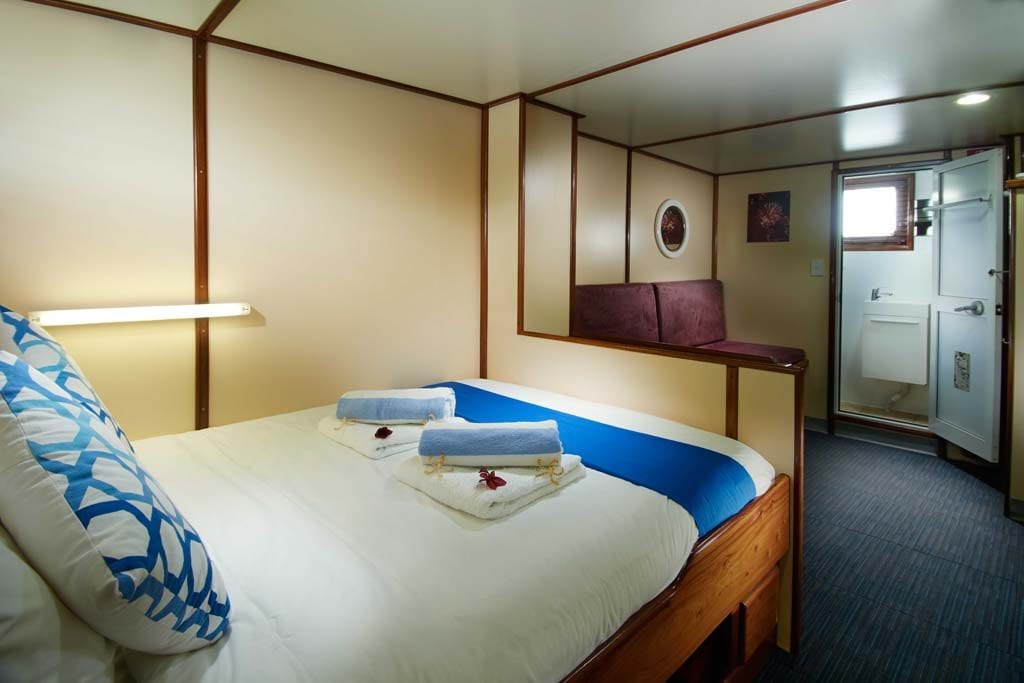 3-Solomons-PNG-Master-Liveaboard-Solomon-Islands-&-PNG-Cabin-2