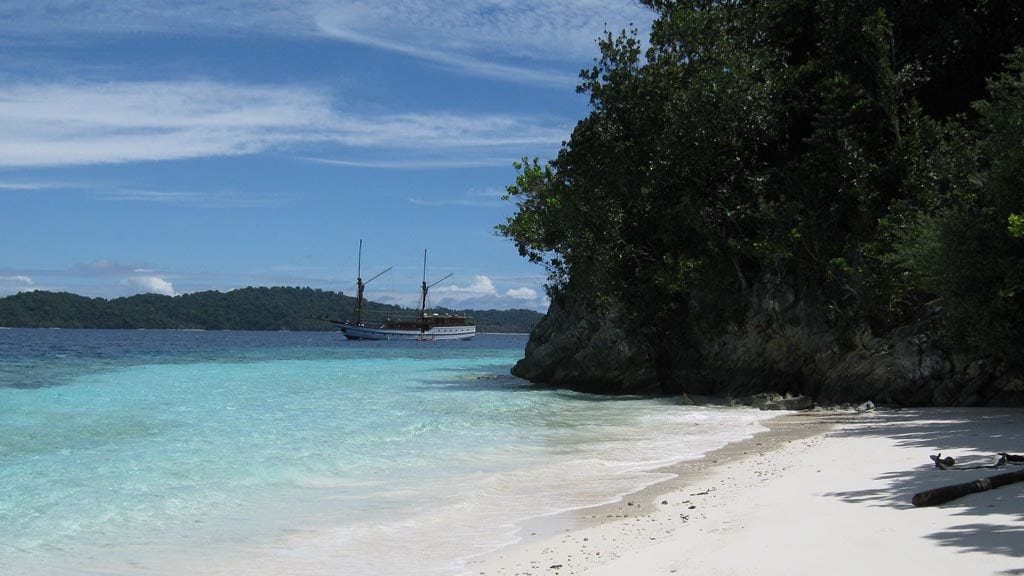 Tambora Liveaboard, Raja Ampat and Triton Bay-Indonesia-cruising-by