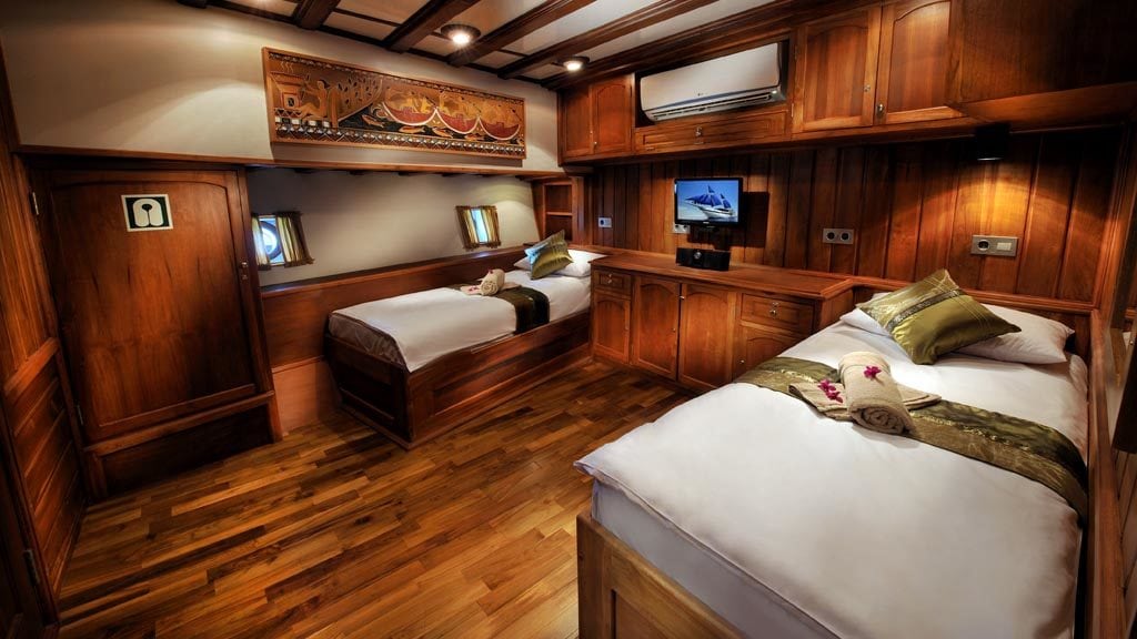 S/Y Palau Siren – luxury phinisi schooner liveaboard in Palau-fixed-twin-cabin4