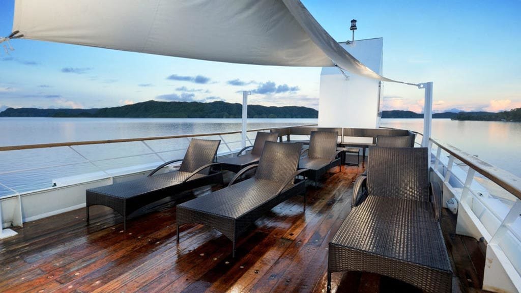 Solitude One Liveaboard in Palau and the Philippines-sundeck