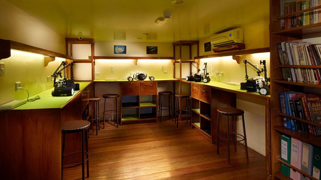 Solitude One Liveaboard in Palau and the Philippines-camera-room