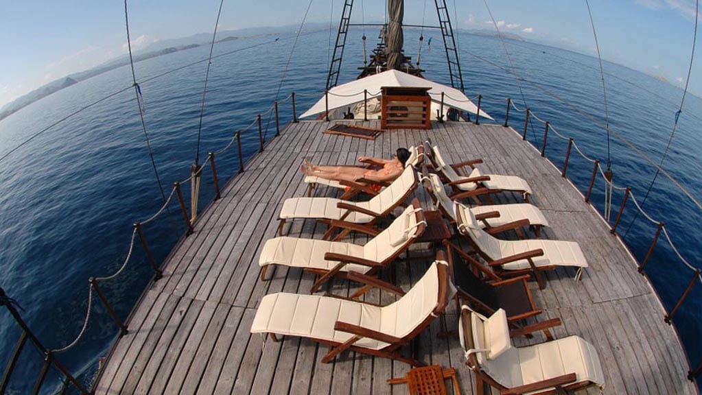 Ondina Liveaboard cruises Alor, Flores, Raja Ampat & Triton Bay-Indonesia-sun-deck