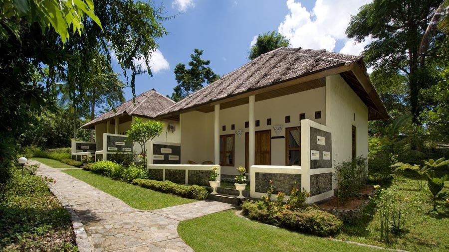 Extra Divers at Nabucco’s Cape Paperu Resort Saparua Island Ambon-Indonesia-Gardenview-bungalows