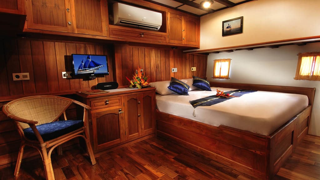 Philippine siren visayas malapascua tubbataha philippines flexible cabin
