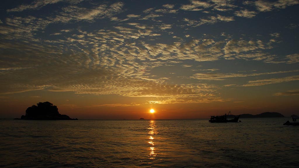 Tioman Diving: Sunset at Tioman Island Malaysia supplied