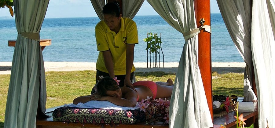 12-Borneo Divers Mabul Resort, Mabul Island, Sabah, Malaysia massage