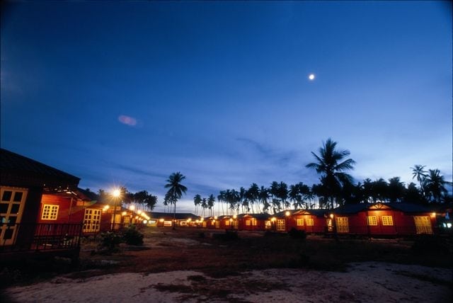 15-Borneo Divers Mabul Resort, Mabul Island, Sabah, Malaysia resort-by-night