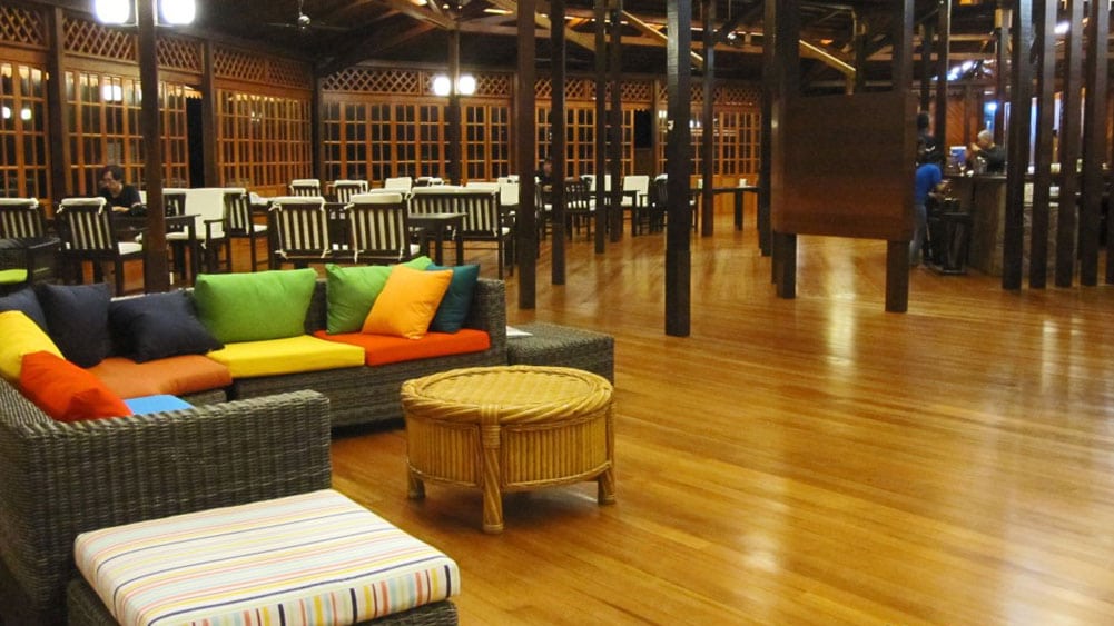 7-Lankayan Island Resort Sandakan Sabah Malaysia jetty bar