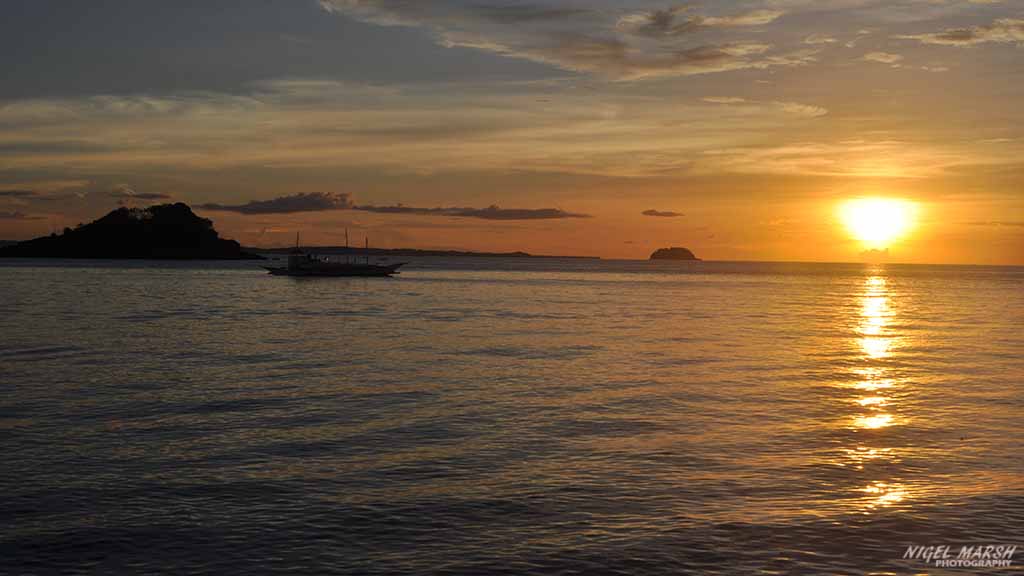 diving Malapascua: watching the sunset at Malapascua The Philippines by Nigel Marsh for Diveplanit