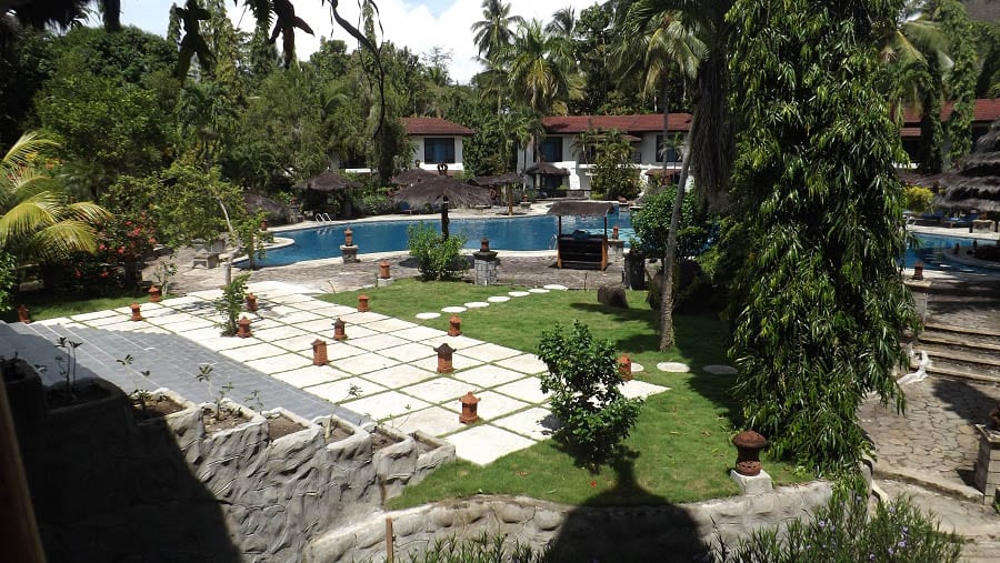 4 Tasik Divers at Tasik Ria Resort Manado North Sulawesi Indonesia pool