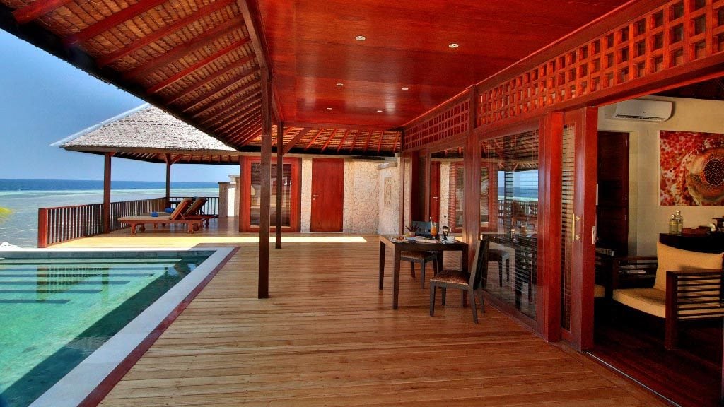 Wakatobi dive resort central sulawesi indonesia wakatobi villa deck and pool