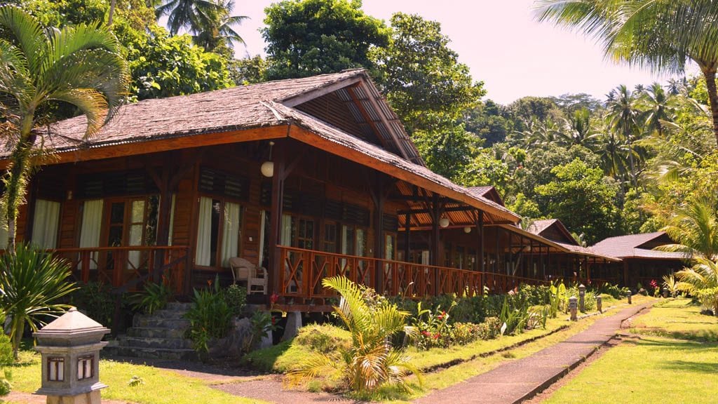 Kungkungan bay resort kbr bitung lembeh north sulawesi indonesia cottages