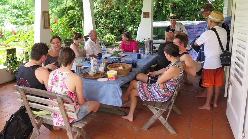 Allan power dive tours santo vanuatu post dive chat
