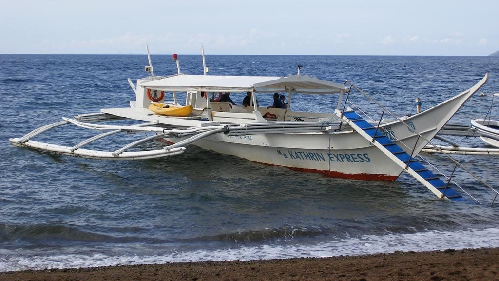 Atlantis dumaguete resort dive centre negros philippines banka boat hero