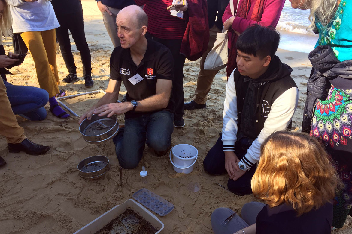Ausmap microplastic pollution dr scott wilson AUSMAP Microplastic pollution Dr Scott Wilson_2759