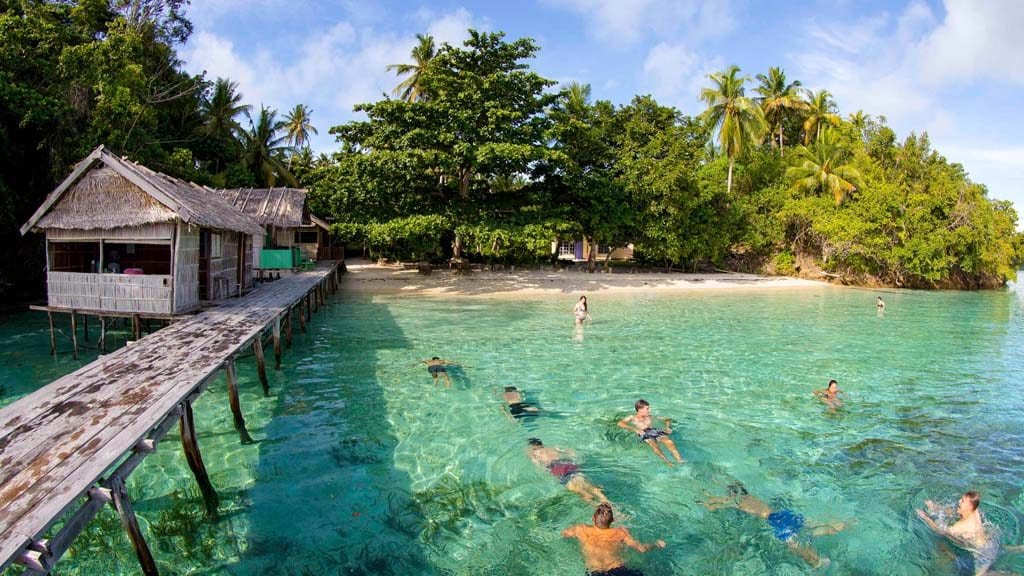 5 Meridian Adventure Dive Resort – Club Med style diving in Raja Ampat Indonesia snorkel-by-the-jetty