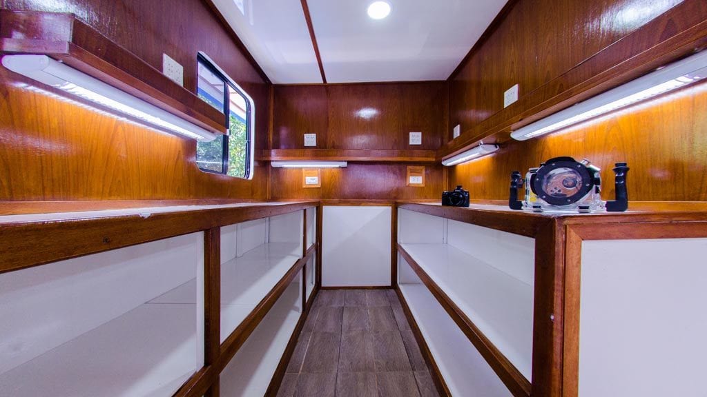6 Dive Thailand and Myanmar aboard MV Smiling Seahorse Liveaboard Photoroom