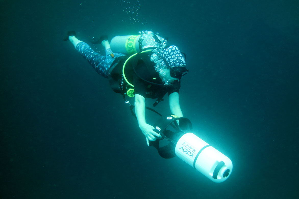 Maldives Underwater Festival Deb scooter_5396