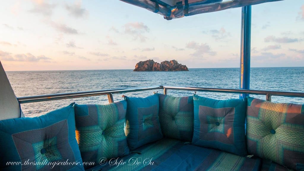 106 Dive Thailand and Myanmar aboard MV Smiling Seahorse Liveaboard sofa corner
