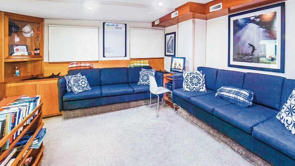 Nautilus Under Sea liveaboard Socorro & Guadalupe Islands Mexico-lounge