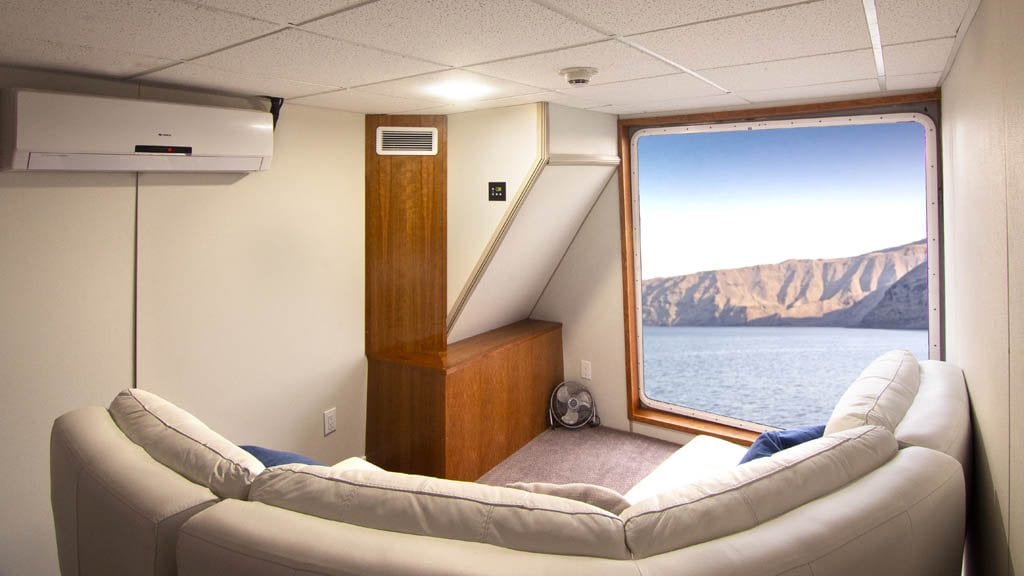 Nautilus Explorer Liveaboard Socorro & Guadalupe Islands Mexico-premium lounge