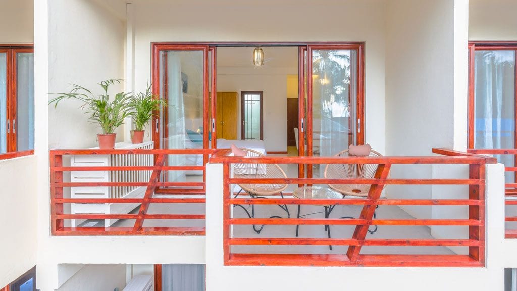Oceanholic dhigurah south ari atoll maldives balcony