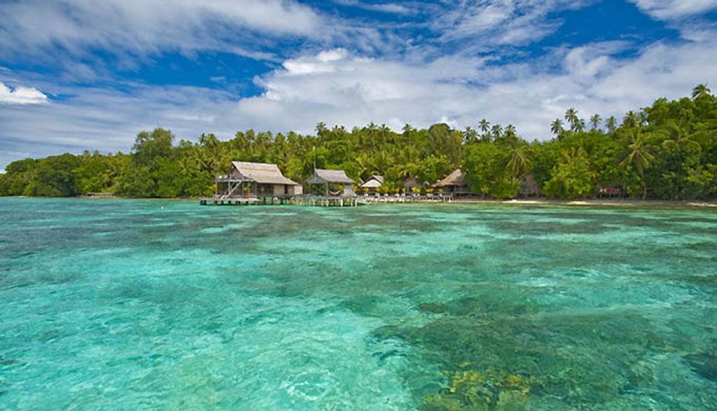 Dive gizo solomon islands sanbis resort from the lagoon