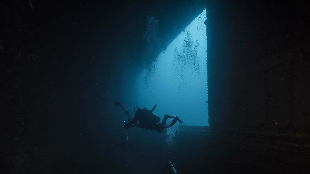 Ex-HMAS Tobruk wreck bundaberg queensland shipwreck harriet spark