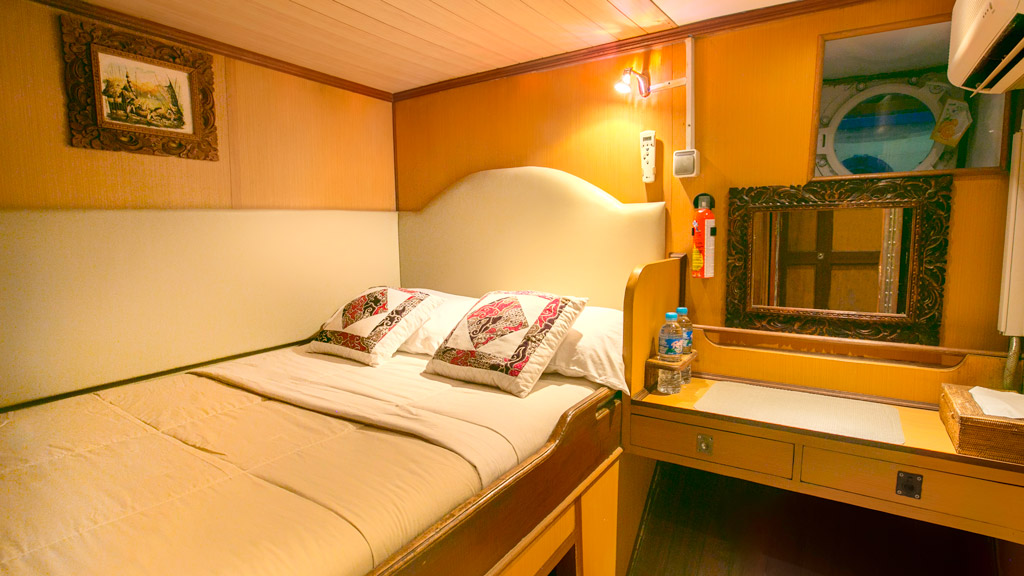 Putri papua liveaboard | two double bed cabins, one twin bed cabin and one triple cabin