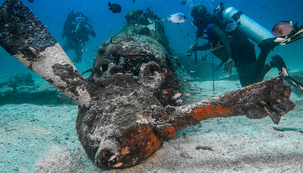 Munda magic: a land of wrecks, reefs, walls and legends