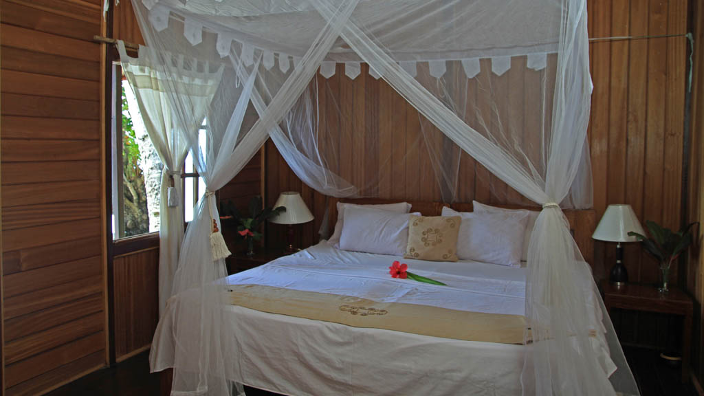 Murex Bangka Dive Resort is ideal for single travelers, couples, families and everyone who enjoys diving from a secluded and friendly island resort.