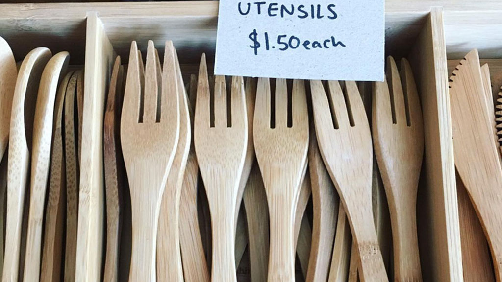 Plastic Free July | 10 Worst Single-use plastics and how to replace them 8 plastic free july plastic pollution alternatives cutlery plastic free july 8 plastic free july plastic pollution alternatives cutlery plastic free july