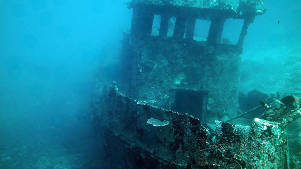 Diveplanit diving vanuatu efate hideaway island bonzer wreck 4422