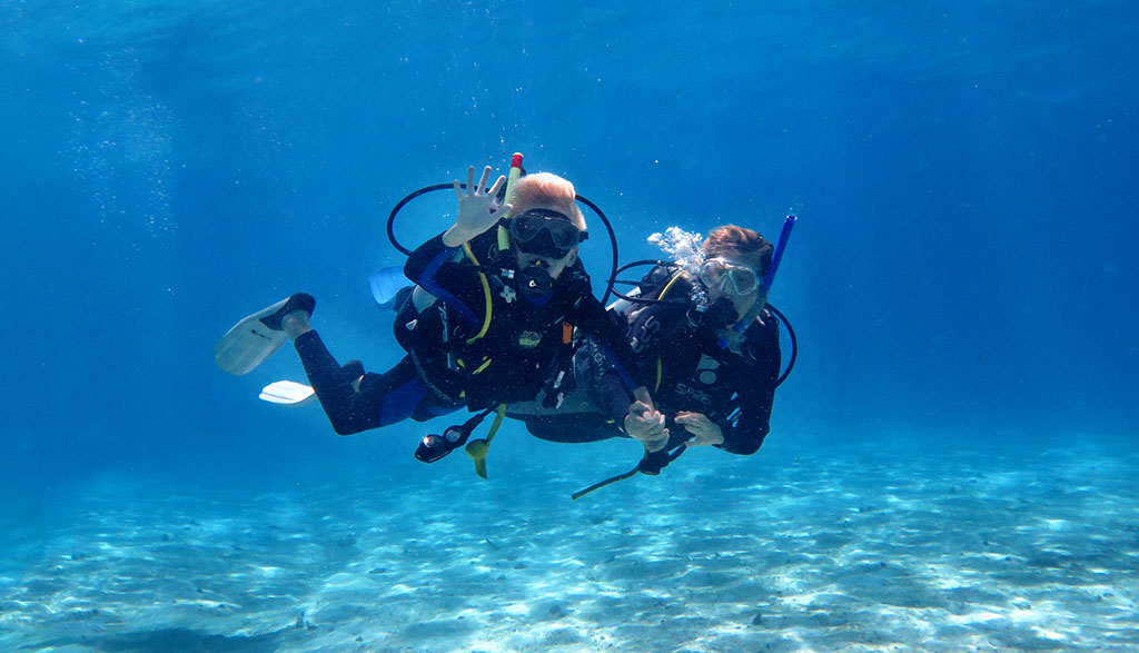 Family Diving Holidays & Packages - Family Dive Travel